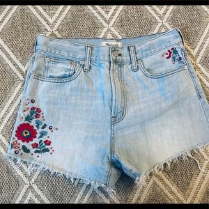 Like new Embroidered Madewell shorts size 27